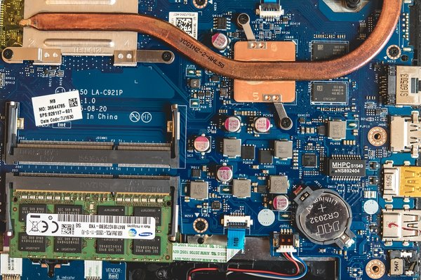 Quelle est l'utilité de recourir à un dépanneur informatique à domicile ?