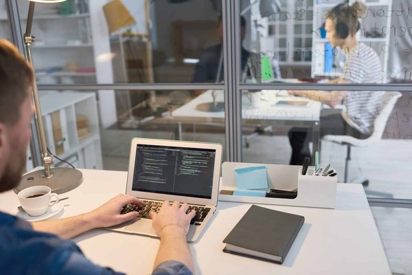 Pourquoi travailler avec une agence no code ?