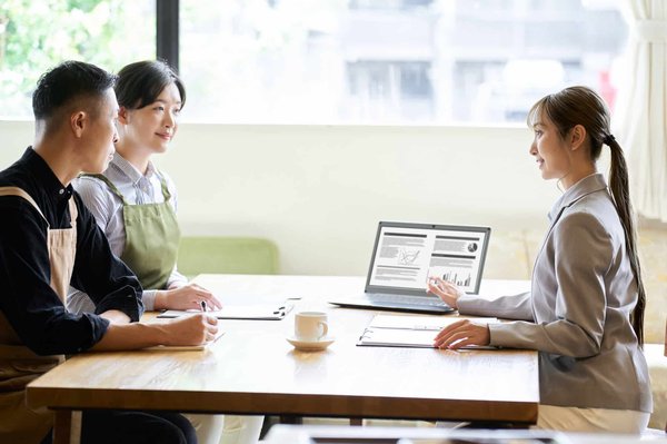 Choisir son prestataire marketing : comment identifier le bon consultant SEO ?